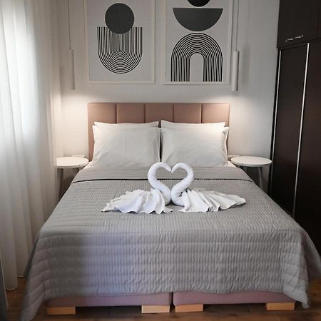 Mouson Luxury Suite With Free Private Parking Kavála ภายนอก รูปภาพ