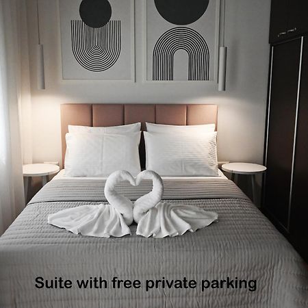 Mouson Luxury Suite With Free Private Parking Kavála ภายนอก รูปภาพ