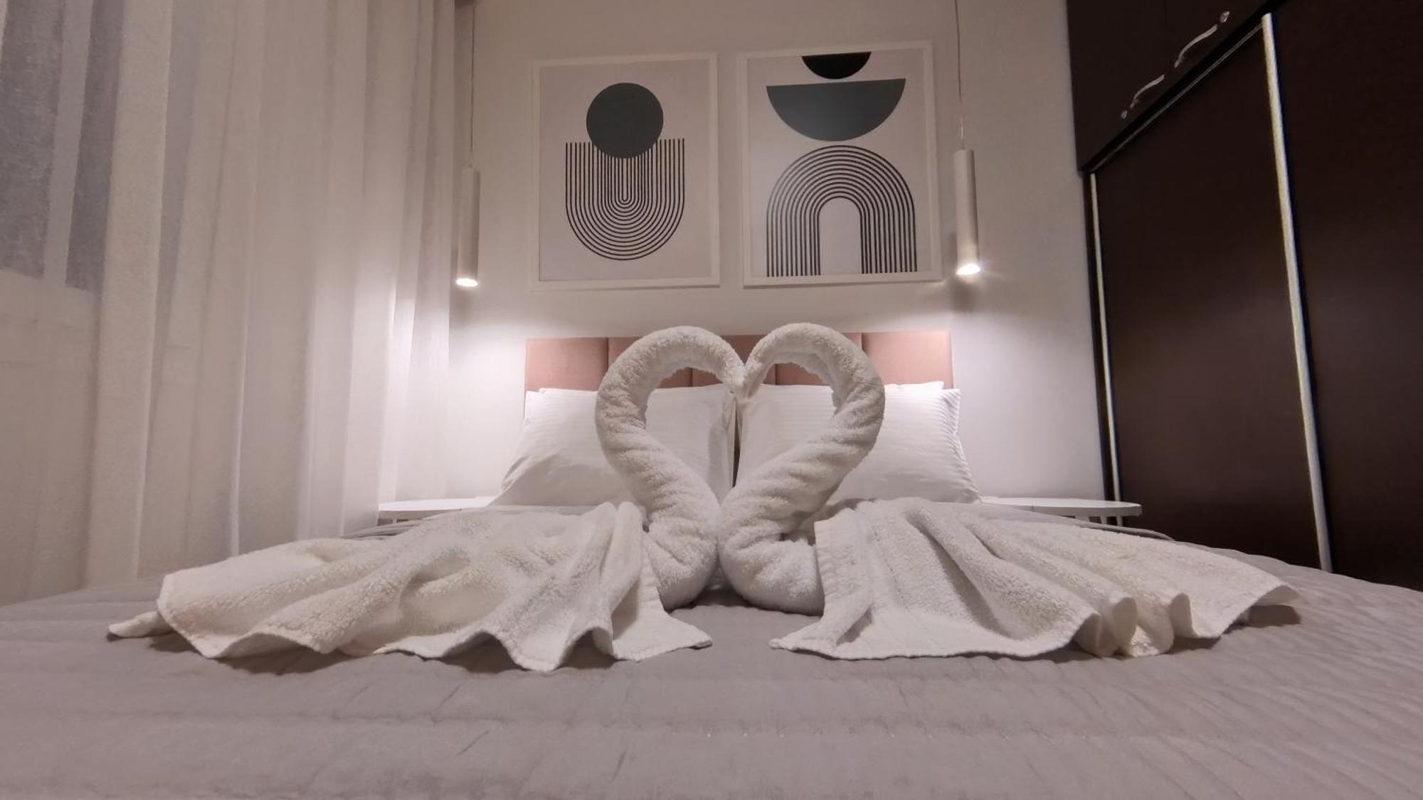 Mouson Luxury Suite With Free Private Parking Kavála ภายนอก รูปภาพ