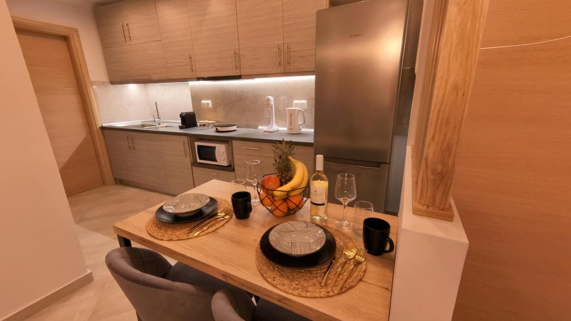 Mouson Luxury Suite With Free Private Parking Kavála ภายนอก รูปภาพ
