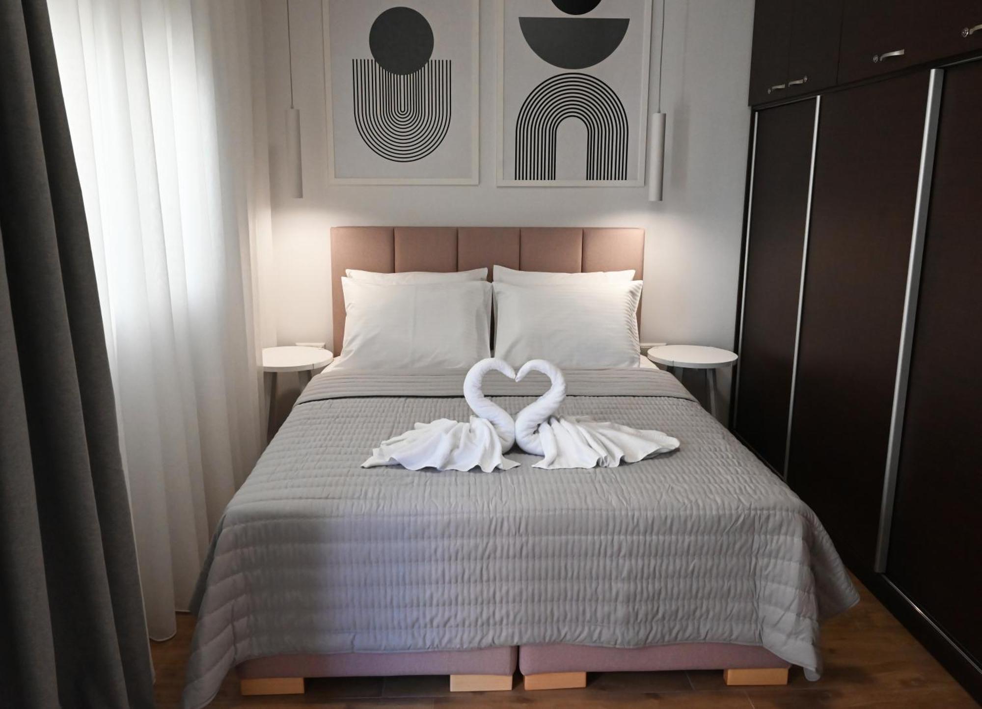 Mouson Luxury Suite With Free Private Parking Kavála ภายนอก รูปภาพ