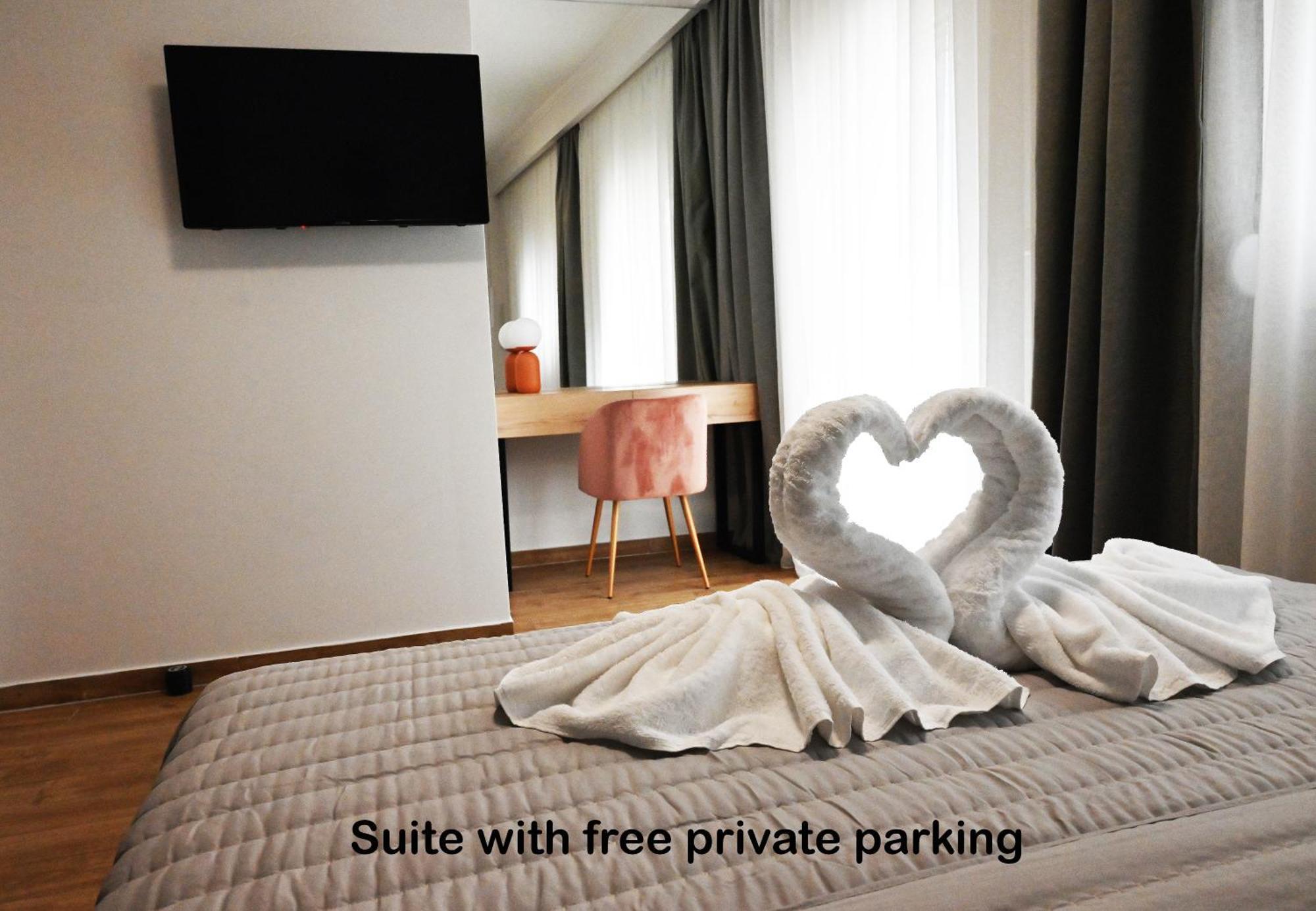 Mouson Luxury Suite With Free Private Parking Kavála ภายนอก รูปภาพ