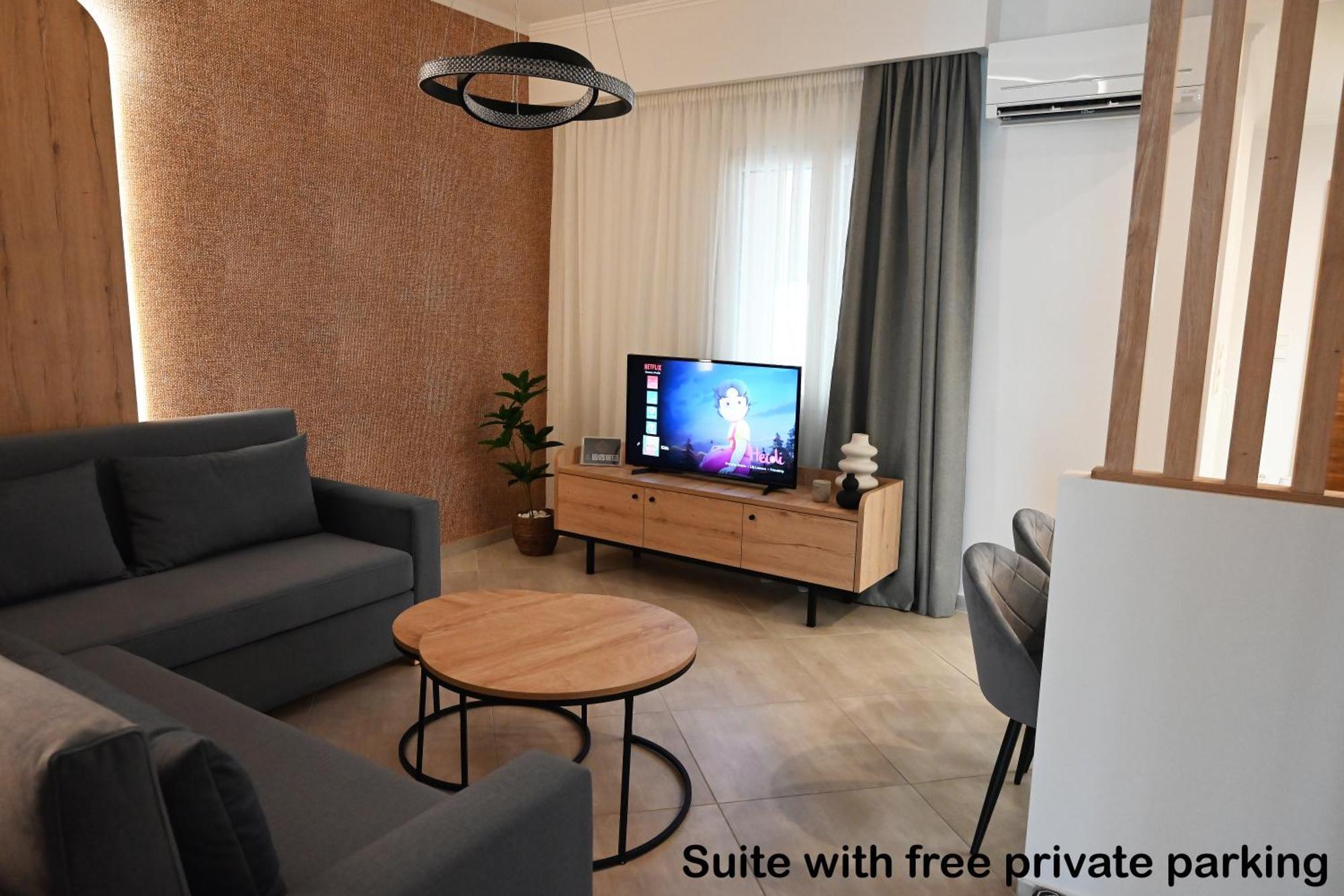 Mouson Luxury Suite With Free Private Parking Kavála ภายนอก รูปภาพ